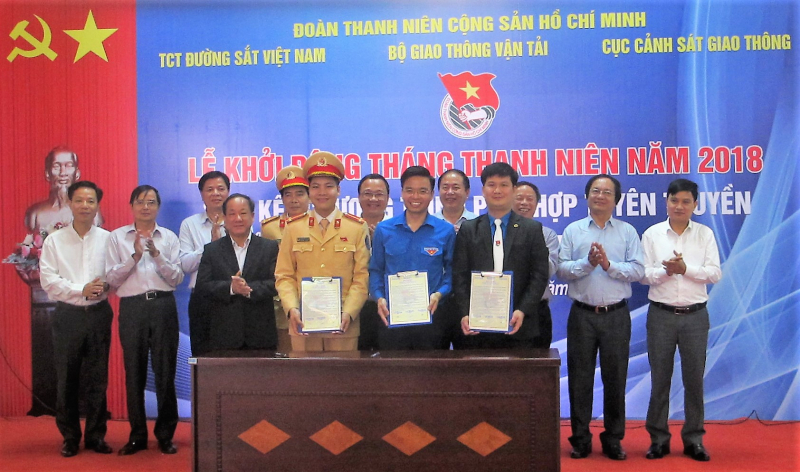 ra-quan-tuyen-truyen-an-toan-giao-thong