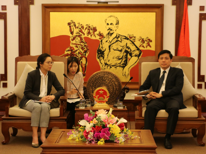 thu-truong-Bo-GTVT-Nguyen-Ngoc-Dong-lam-viec-voi-t
