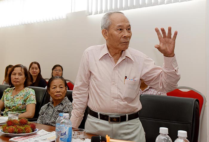 Cựu nh&agrave; b&aacute;o Phạm B&iacute;ch chia sẻ t&igrave;nh cảm với đội ngũ