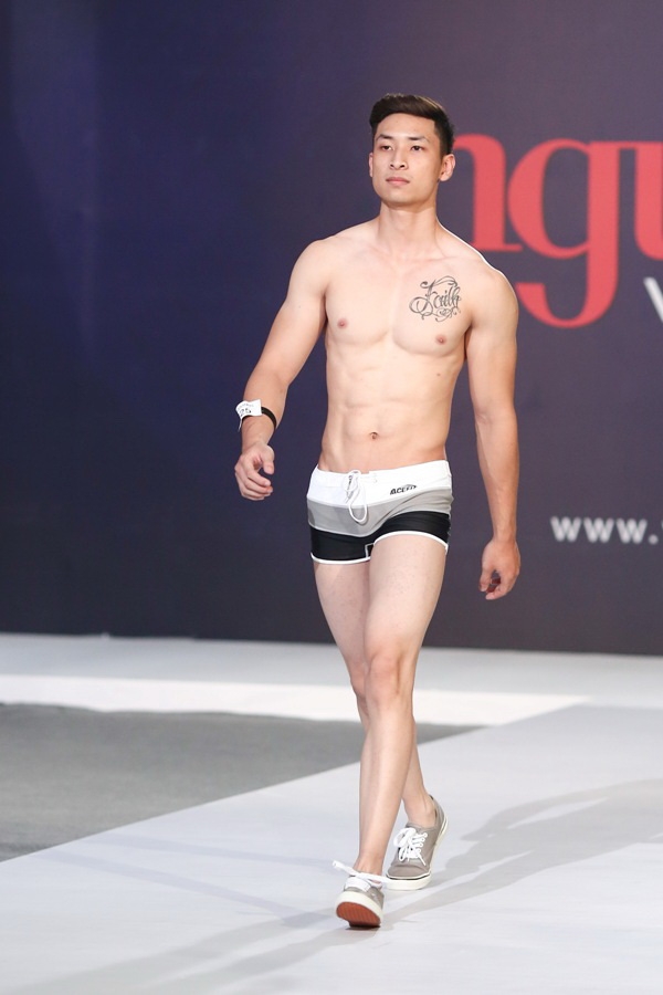 Hoang Gia Anh Vu mot trong nhung thi sinh nam co h