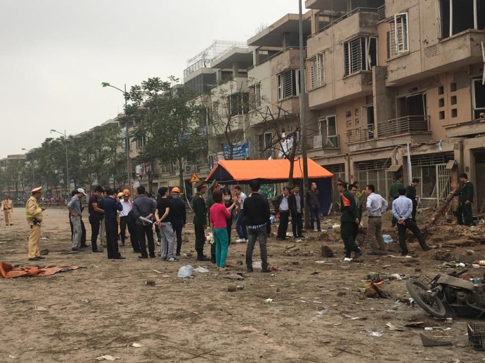 12516480_1747376245497819_1261647144_n