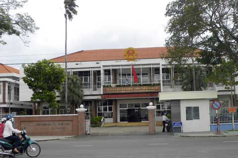 tuyen-dung-cong-chuc-o-Tien-Giang