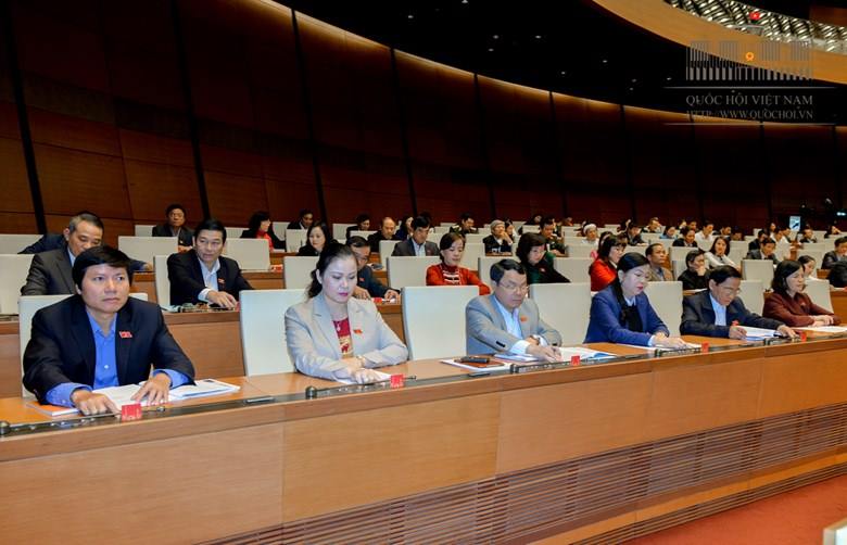 thong-qua-nghi-quyet-bo-may-hanh-chinh