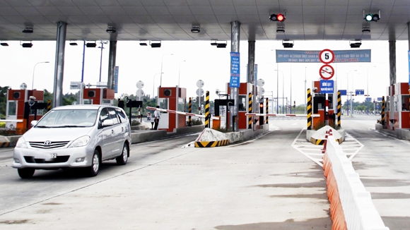 Bo-Tai-chinh-giai-thich-ve-phi-duong-bo-du-an-BOT