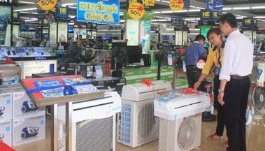 Sieu-thi-dien-may-khuyen-mai-khung-dip-30-4