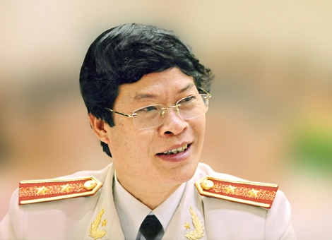 trung-tuong-huu-uoc-khoi-kien-tran-luat-su-dinh-tr