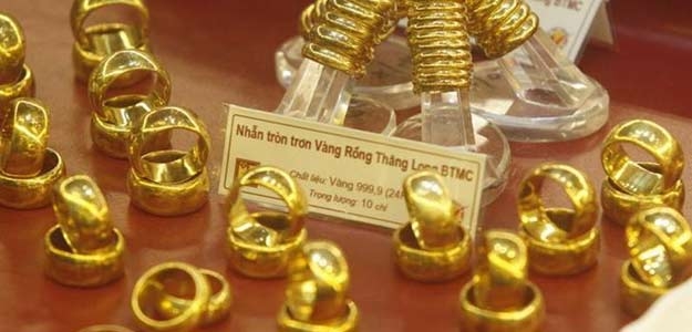 Gia-vang-chieu-17-9-gia-vang-nhan-lao-doc-trong-ph