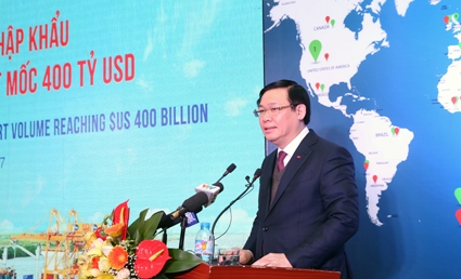 vuong-dinh-hue-xuat-nha-khau-400-ty-do