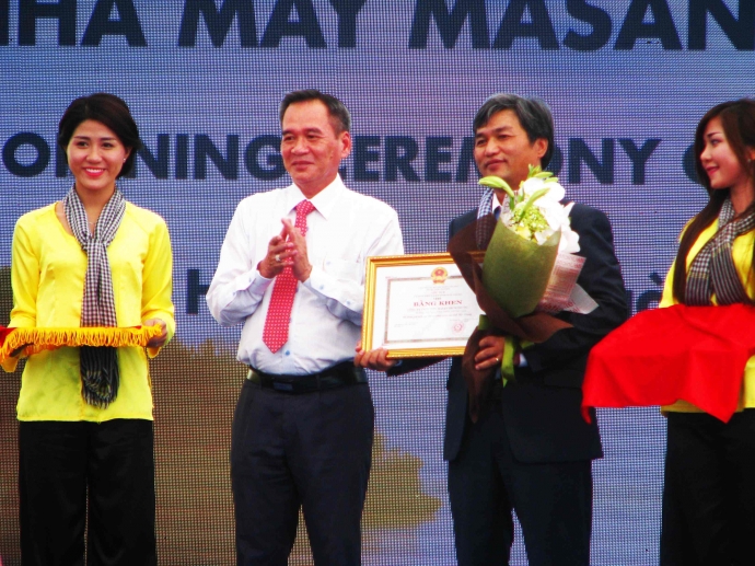 khanh-thanh-nha-may-bia-1600-ti-tai-hau-giang