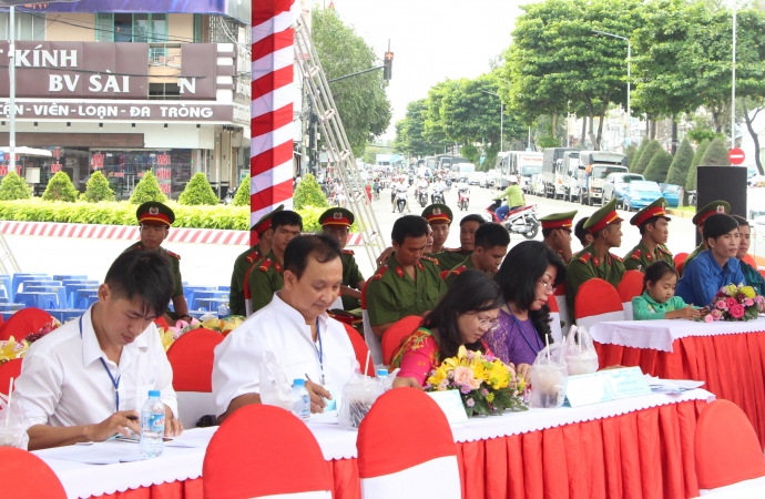 soi-dong-hoi-thi-tuyen-truyen-ve-atgt -o-can-tho3