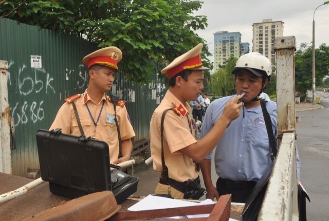 gap-kho-khi-kiem-tra-xu-ly-ve-nong-do-con1