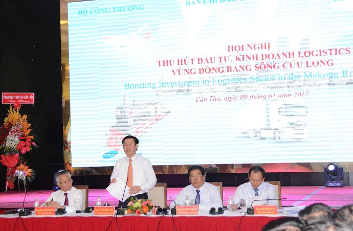 day-nha-trien-khai-dau-tu-trung-tam-logistics-đbsc