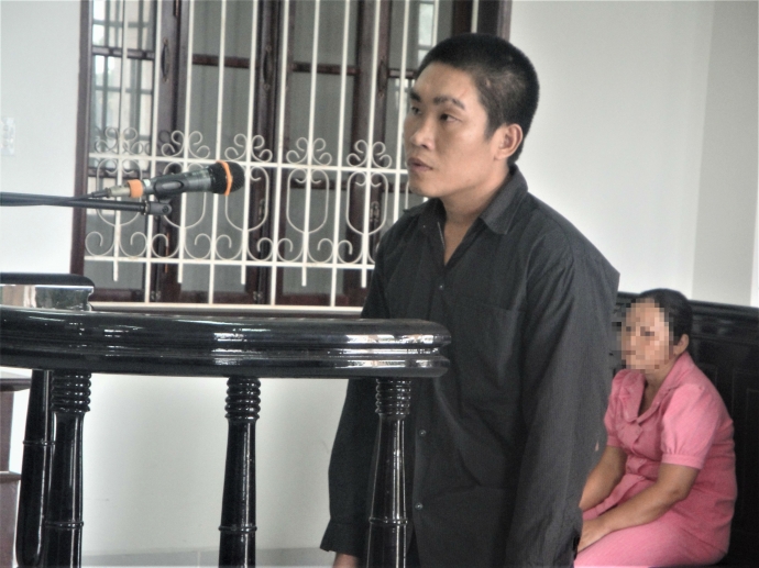 hiep-dam-hai-con-rieng-cua-vo-cha-duong-linh-an-14