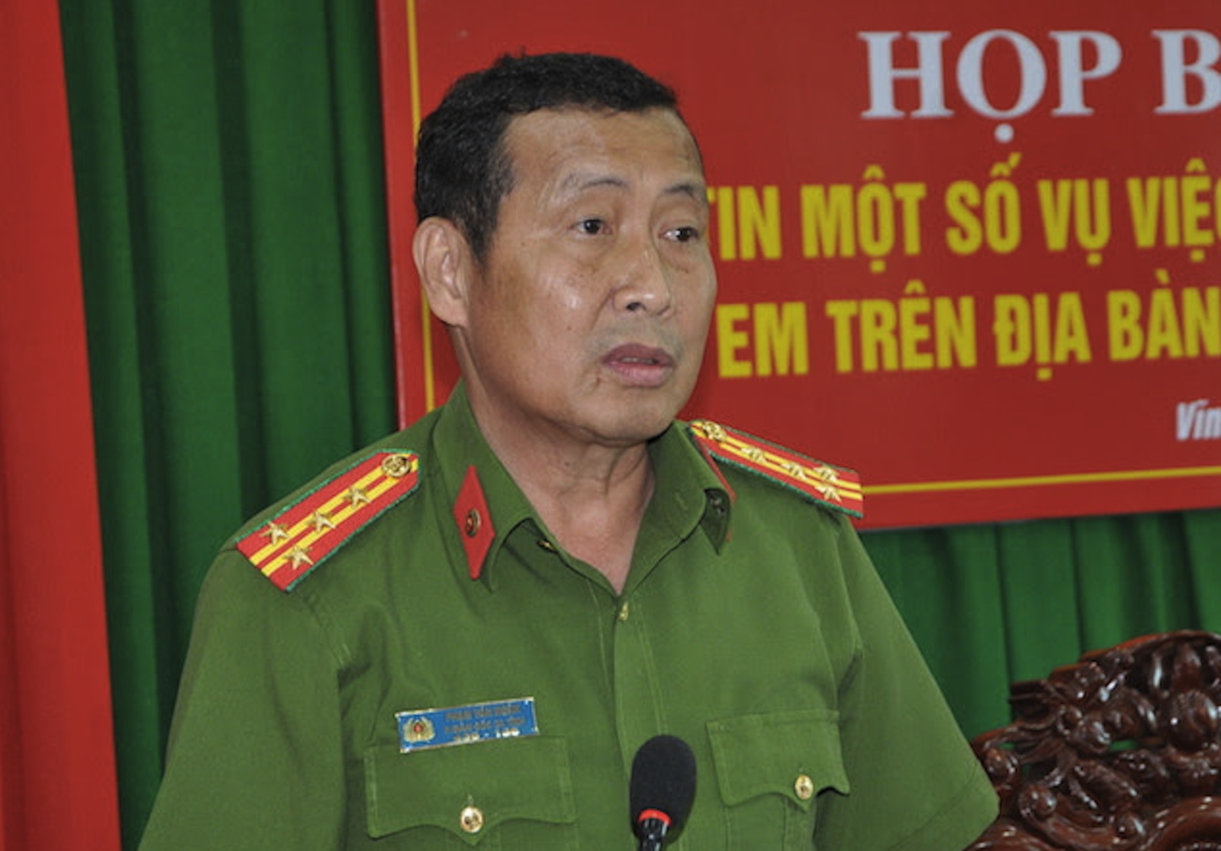 xem-xet-xu-ly-truong-cong-an-huyen-may-tao-voi-bao