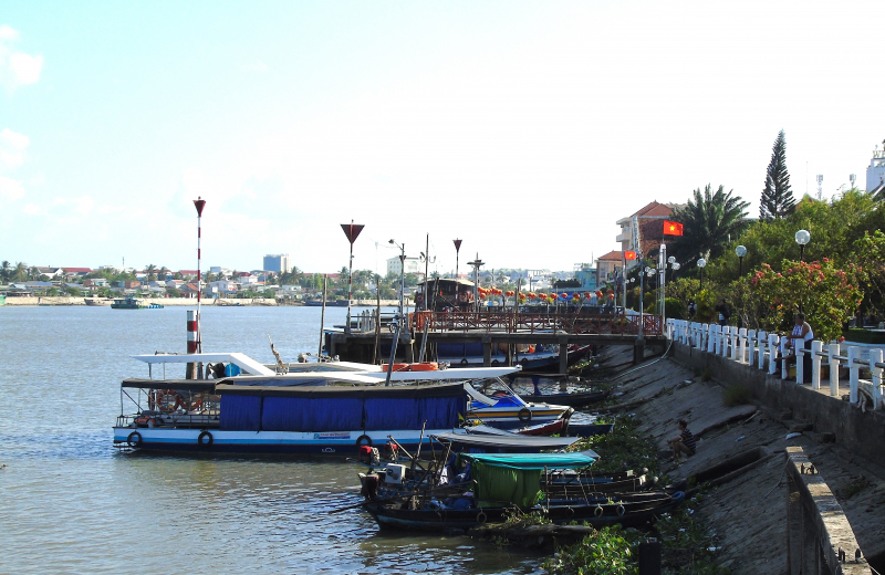 quyet-liet-chan-chinh-tinh-trang-cheo-keo-khach-ta