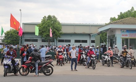 cong_nhan_dinh_cong_3_IZWF