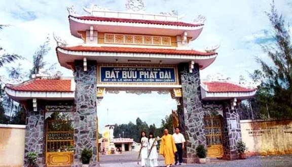 Ch&ugrave;a B&aacute;t Bửu Phật Đ&agrave;i