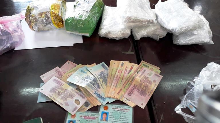 28908340_1574904739245373_1353797708_n