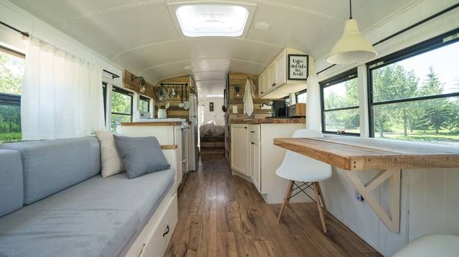 converted-bus-loft-expedition-happiness-1.jpg.662x