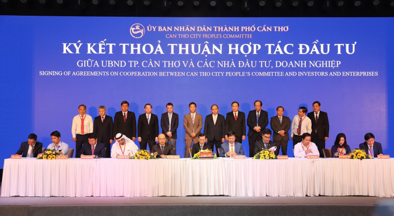 Lanh dao TP Can Tho ky ket hop tac voi cac doanh n