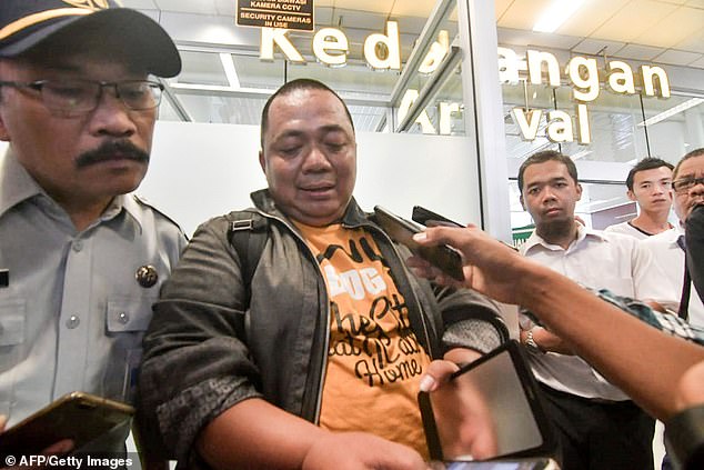 5527942-6328681-image-a-1_1540811285439