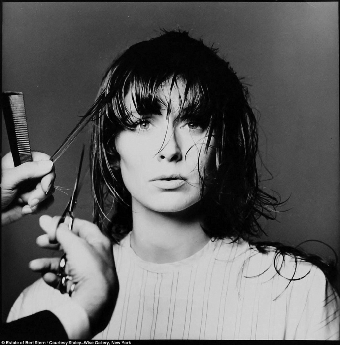 &Ocirc;ng Bert chớp được khoảnh khắc người mẫu, diễn vi&ecirc;