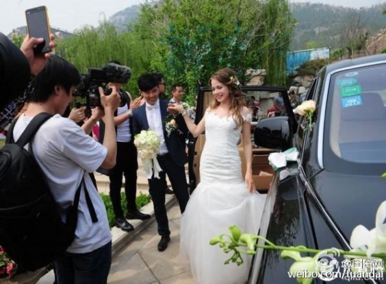 C&ocirc; d&acirc;u l&agrave; người gốc Nga