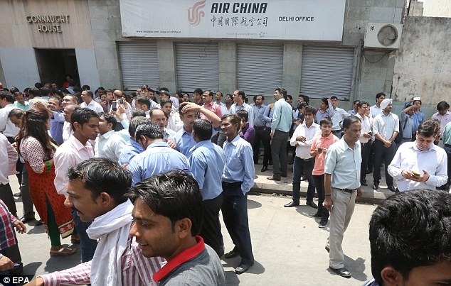 Sau động đất mạnh, li&ecirc;n tiếp dư chấn mạnh 5,6 v&agrave; 6