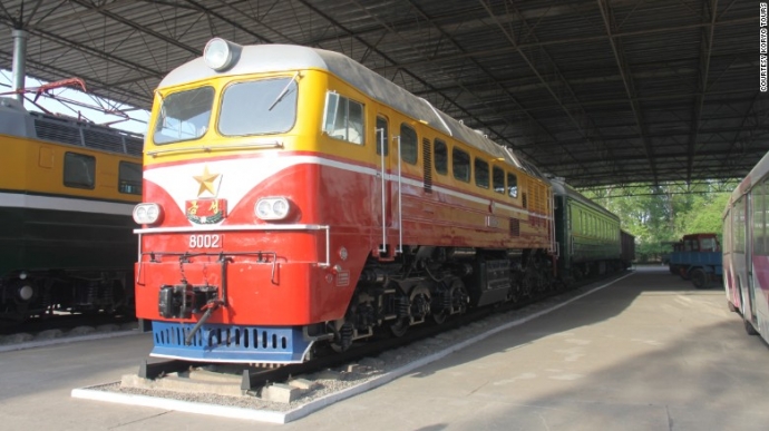 Đo&agrave;n t&agrave;u theo phong c&aacute;ch cổ từ những năm 1970 