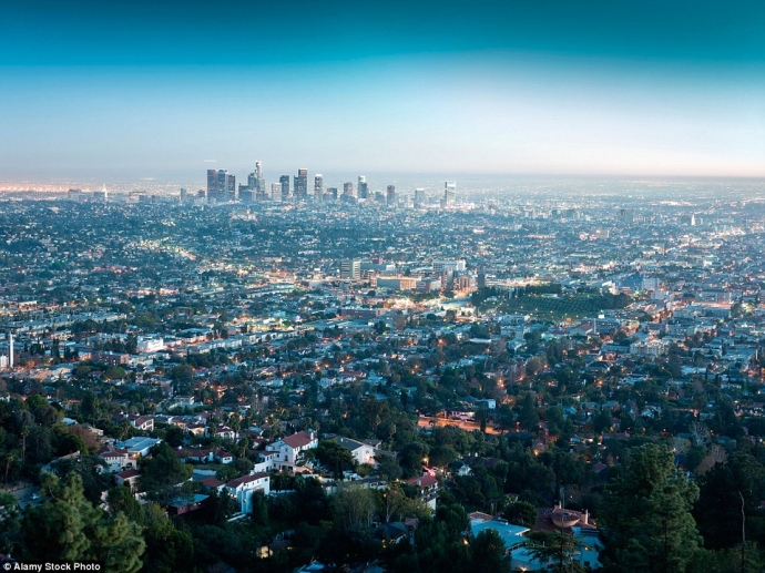 Khung cảnh th&agrave;nh thị nhộn nhịp tại Los Ange