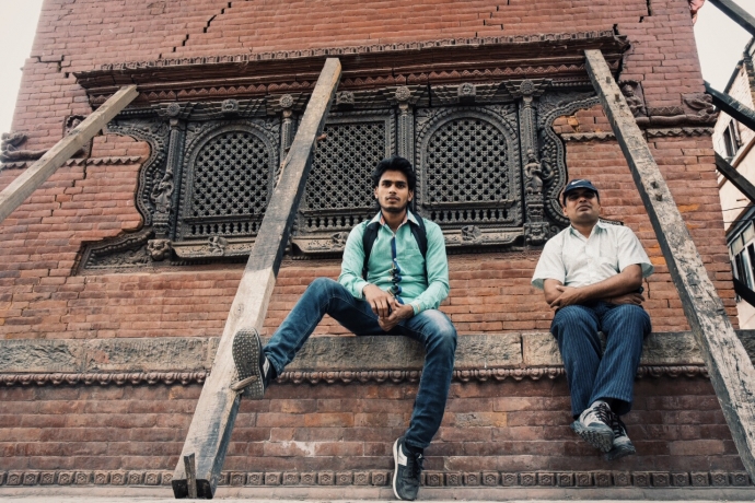 Những vết rạn nứt lớn tại những ngồi