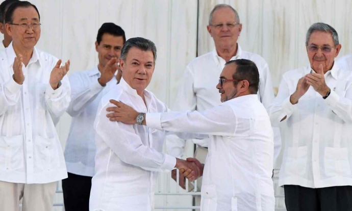 Tổng thống Colombia Juan Manuel Santos&nbsp;vì nhu