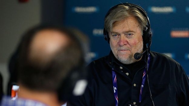 &Ocirc;ng Bannon tạm g&aacute;c vị tr&iacute; Gi&aacute;m đốc điều 