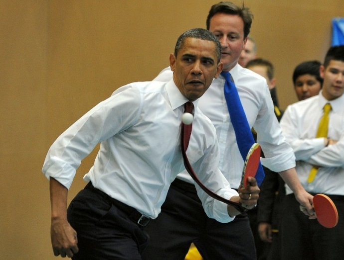 &Ocirc;ng Obama v&agrave; Thủ tướng Anh David Cameron chơi tenn