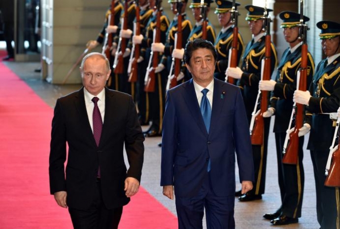 , Thủ tướng Nhật Bản Shinzo Abe và Tổng