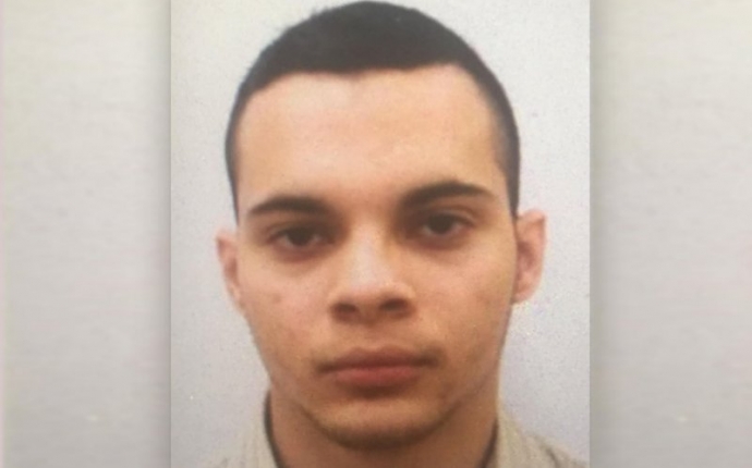 Nghi phạm xả súng tại sân bay