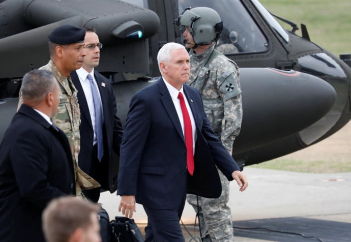 Ph&oacute; Tổng thống Mỹ Mike Pence