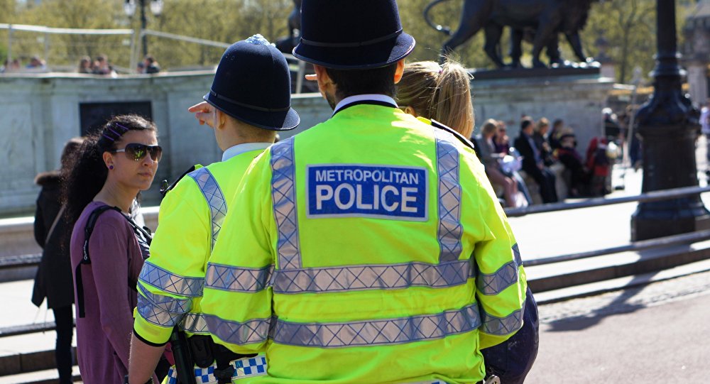 Anh tăng cường cảnh sát sau hàng loạt vụ 