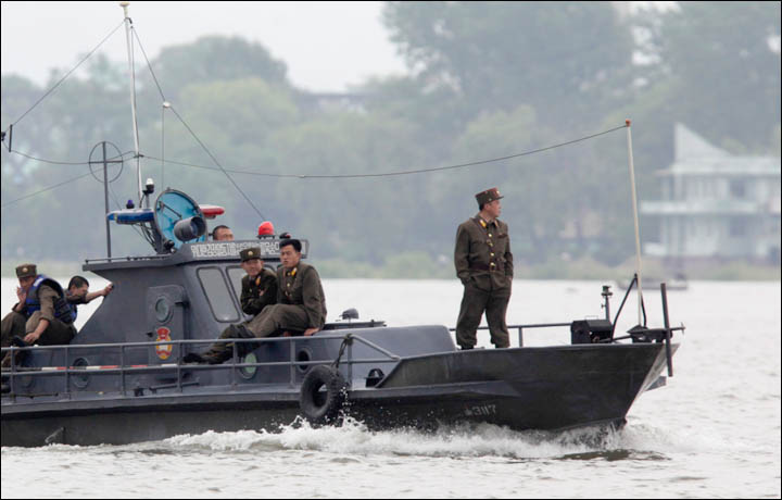 Các nhân viên tuần duyên Triều Tiên