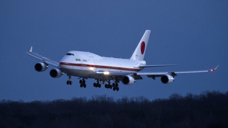 Chiếc máy bay từng cở Thủ tướng Nhật 