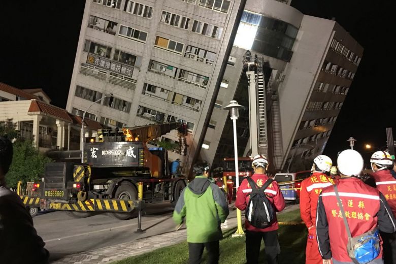 Một toà nhà bị hư hại nặng tại Hualien