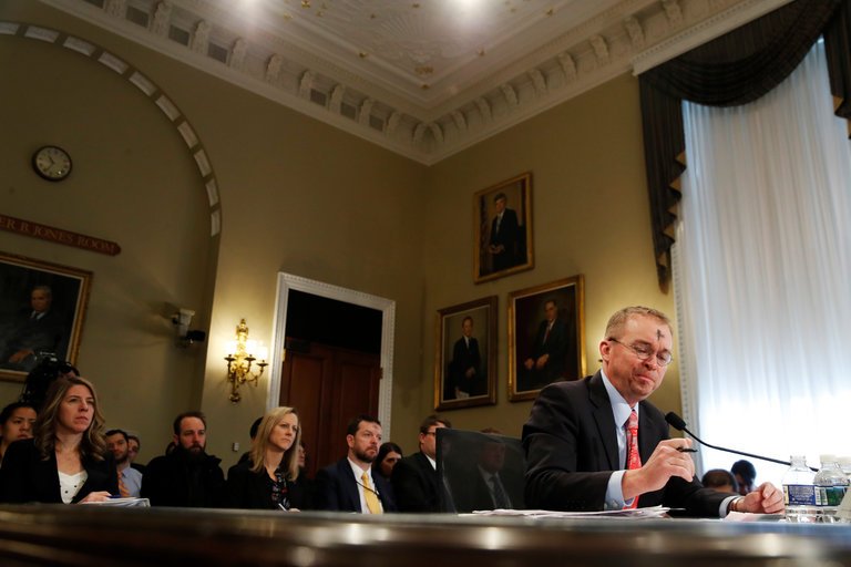 Ông Mick Mulvaney, Giám đốc Ngân sách Nhà T