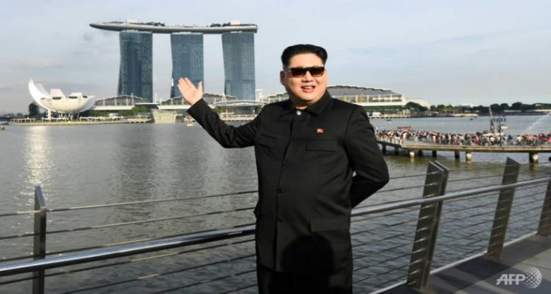 Diễn vi&ecirc;n h&agrave;i Howard-X người Australia