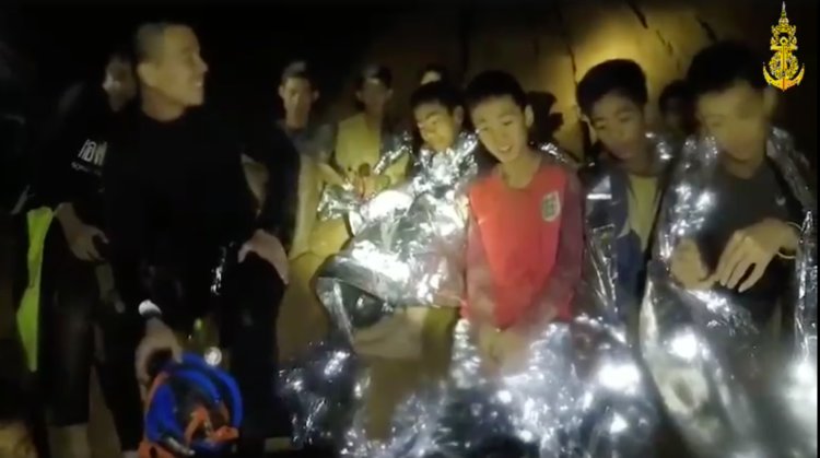 C&aacute;c cầu thủ nh&iacute; vẫn giữ vững t&acirc;m l&yacute;