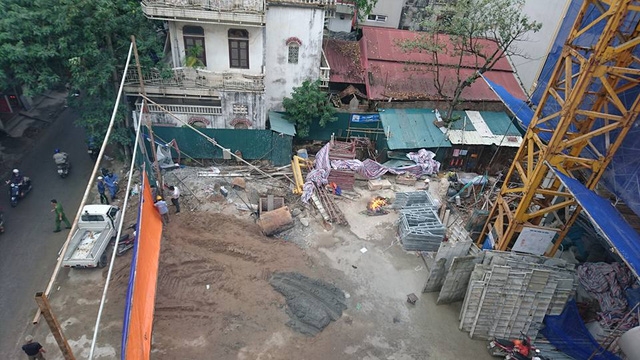 sập gi&agrave;n gi&aacute;o