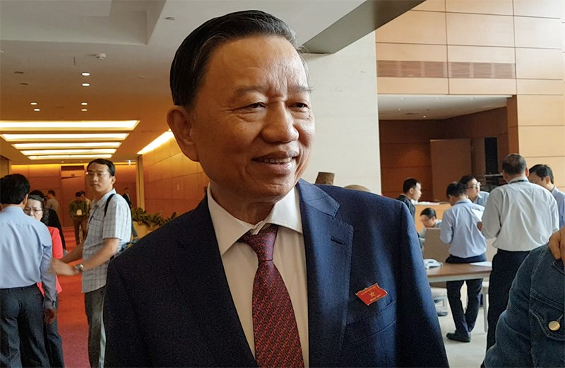 bộ trưởng c&ocirc;ng an t&ocirc; l&acirc;m n&oacute;i về vụ tụ tập ở b&igrave;nh t