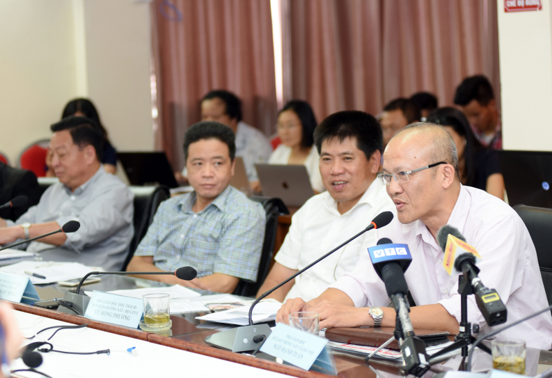 C&aacute;c đại biểu tham gia tọa đ&agrave;m