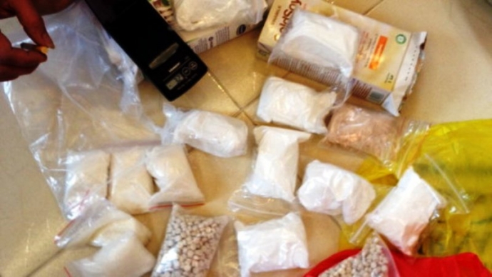 Bắt-giữ-hai-vợ-chồng-t&agrave;ng-trữ-ma-t&uacute;y