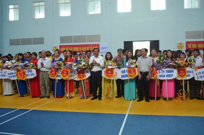 Khai- mạc- hội- tha-o ng&agrave;nh- GTVT- Nghệ- An- năm- 