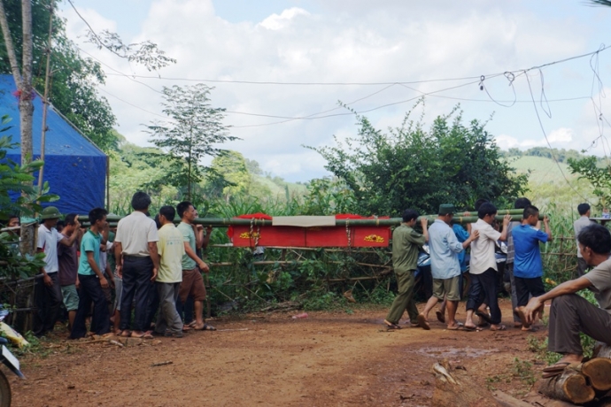 ch&uacute;-giết-hai-ch&aacute;u-nhỏ-jpg